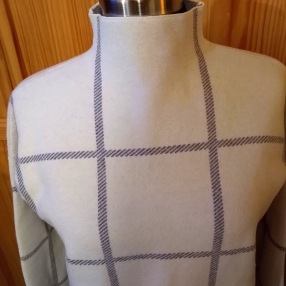 Max Studio - Picture 2 of 6